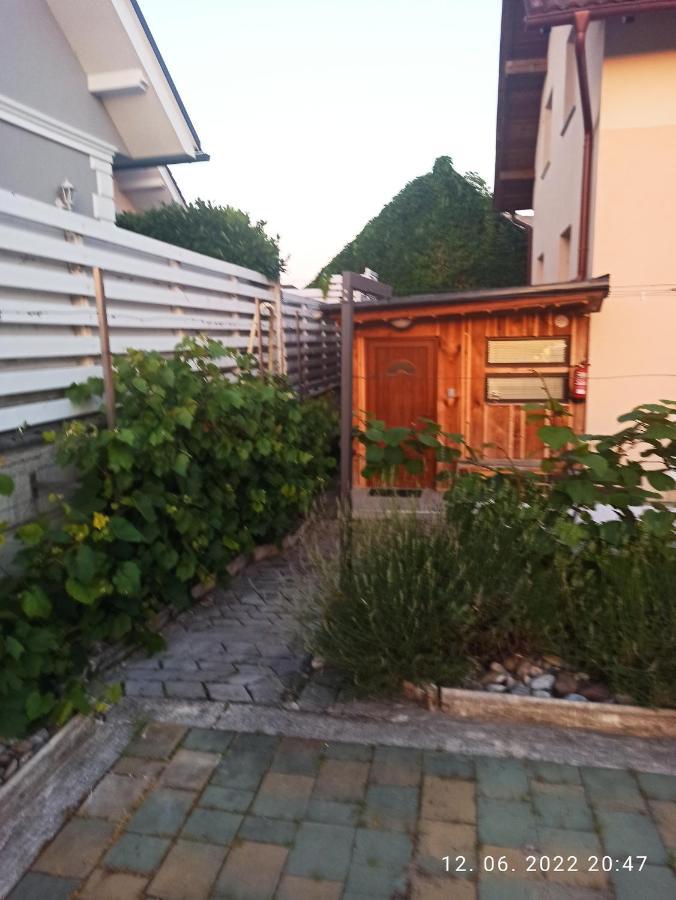 Ferienwohnung Vagon - Studio - Near Btc, Laibach Exterior foto
